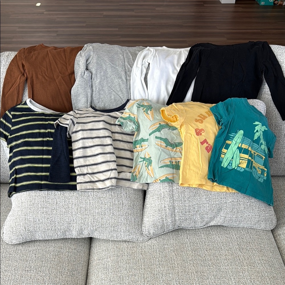 Assorted Old Navy 2T shirts